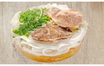 Giải mã sức hút của món Phở bò đông lạnh “làm mưa làm gió” gần đây
