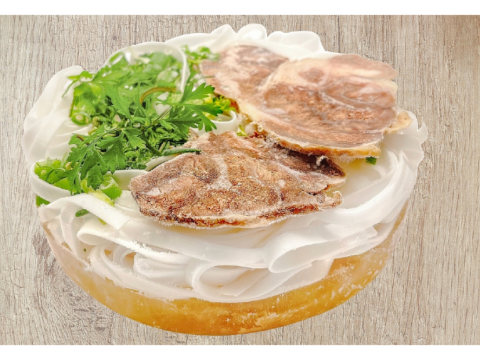 Giải mã sức hút của món Phở bò đông lạnh “làm mưa làm gió” gần đây